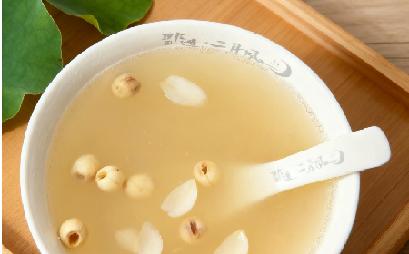 冬日圍爐時(shí)光，一碗野生葛粉撫平滿身燥意